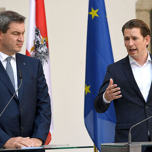 MINISTERRAT UND 'REGIERUNGSKONFERENZ' MIT BAYRISCHER LANDESREGIERUNG: SOeDER / KURZ