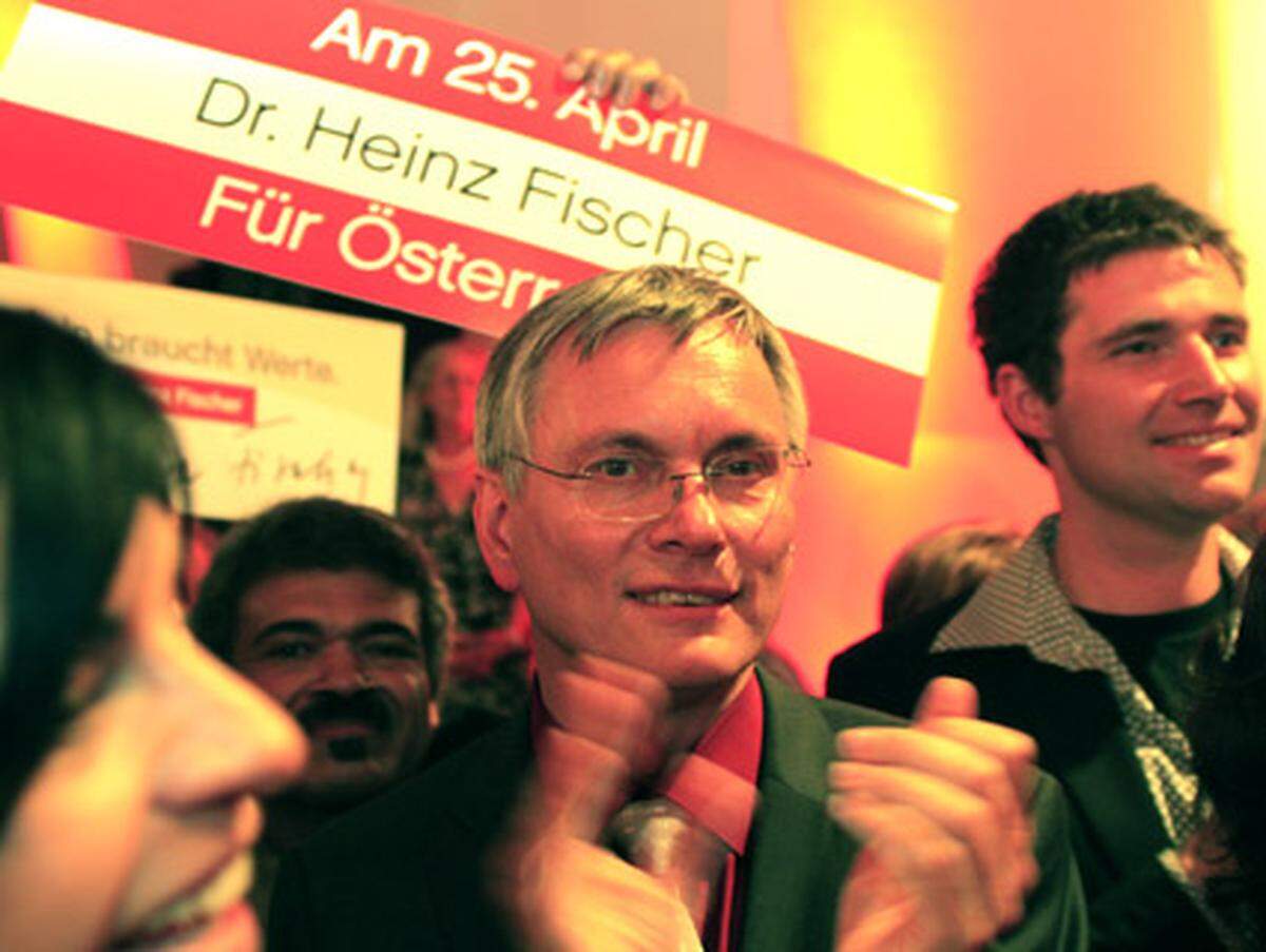 Ebenfalls in Jubelstimmung, der rote Gesundheitsminister Alois Stöger.