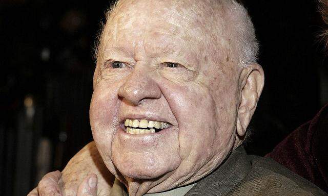 File photo of actor Mickey Rooney arriving for the premiere of 'The Nativity Story' in Los Angeles