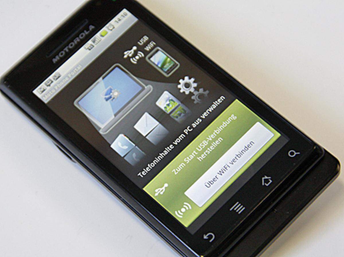 Neben Motonav hat Motorola noch ein weiters Programm auf dem Milestone vorinstalliert. Hinter "Moto Phone Portal" findet sich nicht, wie man glauben könnte, eine Webseite mit Klingeltönen, Bildschirmschonern und anderen "Handy-Verbesserern". Die Anwendung stellt eine äußerst brauchbare Verbindung zwischen Handy und Computer her und zwar auf Wunsch auch einfach per WLAN.
