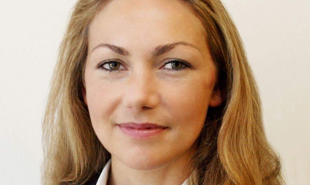 Die 35-jährige Katharina Gugler ist neue Leiterin des Bereichs Business Development bei Kapsch BusinessCom. Zuletzt war die sie bei Grabner Instruments im weltweiten Sales und Business Development tätig.