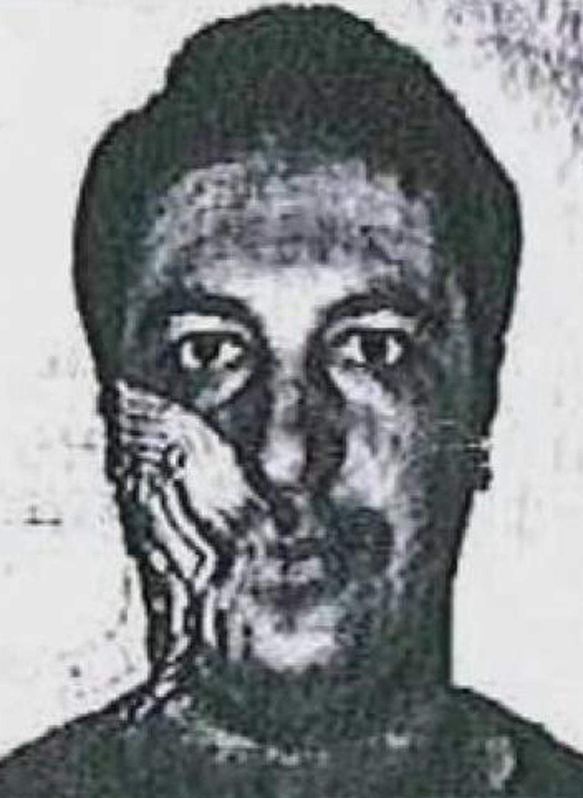 In der Wohnung im Brüsseler Vorort Forest, wo Mohamed Belkaid am 15. März nach einem Schusswechsel mit der Polizei starb, sollten die Ermittler auf ein Waffenarsenal stoßen: Kalaschnikow-Sturmgewehre, jede Menge Patronen – aber auch eine IS-Fahne und ein Salafistenbuch. Belkaid alias Samir Bouzid taucht in der IS-Liste auf, die Sky News zugespielt wurde. Gerüchteweise war er im „ersten Leben“ Konditor in Algerien. In Belgien, wo er sich illegal aufhielt, wurde er wegen Taschendiebstahls aktenkundig. Sein „drittes“ Leben fing im April 2014 an, als er in Syrien kämpfte. Getarnt als Flüchtling kam er nach Europa, wo ihn Salah Abdeslam abholte. Am Tag des Paris-Terrors schrieb ein Attentäter: „Wir beginnen jetzt.“ Mutmaßlicher SMS-Empfänger: Belkaid.
