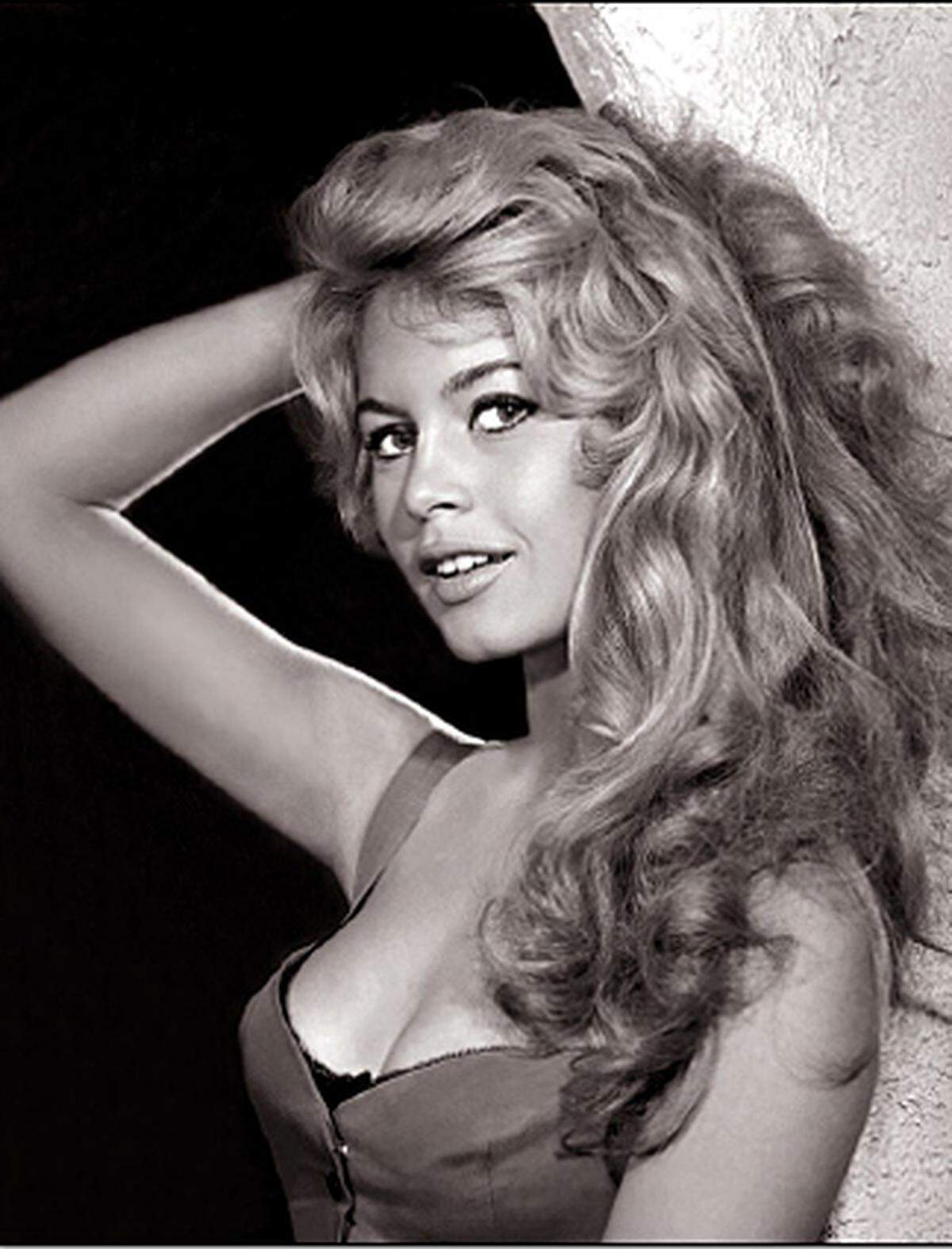 Brigitte Bardot versuchte sich auch als S&auml;ngerin. Bekannt ist vor allem das Lied "Harley Davidson" (1967).