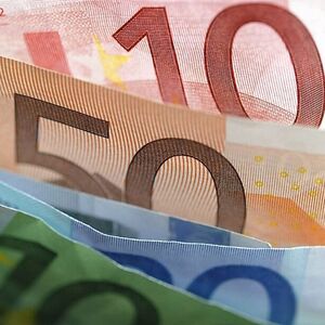 Louisenthal Papierfabrik fertigt Papier fuer Geldscheine