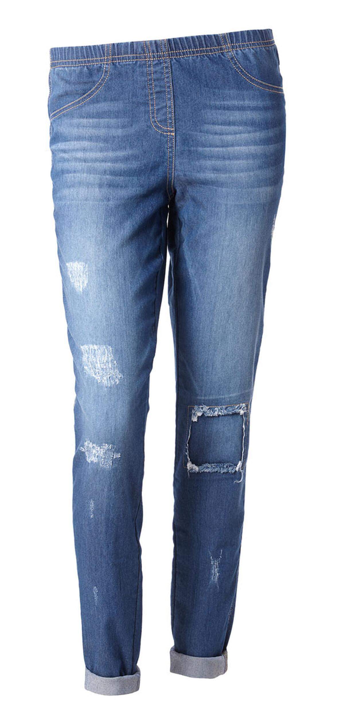 Nicht zu eng und nicht zu weit. Mit den Straight Leg Jeans kann man nichts falsch machen.Alle Jeansmodelle sind Teil der neuen Denim-Kollektion von Calzedonia.