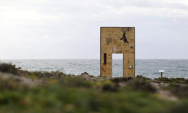 Das Mahnmal "Tor zu Europa", das an ertrunkene Migranten auf Lampedusa erinnert.
