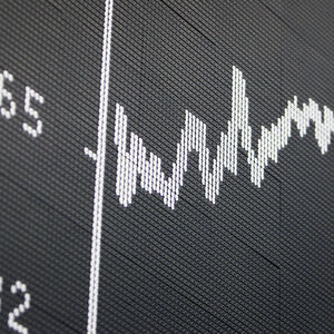 Auch der Handelsstreit und europaspezifische Aspekte wie der Brexit oder Italiens Budgetprobleme stellten kein gutes Umfeld für Aktien dar. 