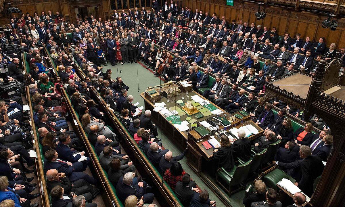 Die britische Premierministerin Theresa May hat am Dienstag im Unterhaus in London eine historische Niederlage bei der Abstimmung über das Brexit-Abkommen mit der EU erlitten. Wie ist es so weit gekommen?