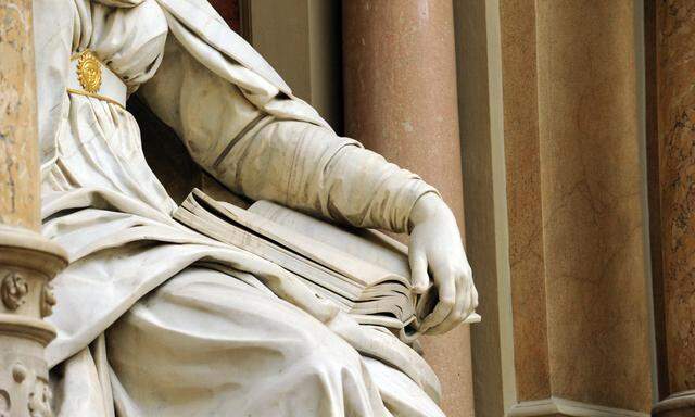 Kann Justitia (Bild: Ausschnitt der Statue im Wiener Justizpalast), die Göttin der Gerechtigkeit, im Tauziehen um die WKStA vermitteln?
