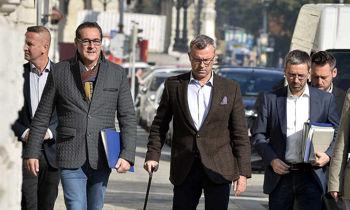 FPOe-PRAeSIDIUMSSITZUNG: STRACHE/HOFER/KICKL