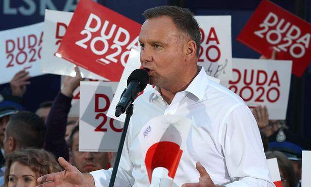 Andrzej Duda geht am Sonntag in die Stichwahl.
