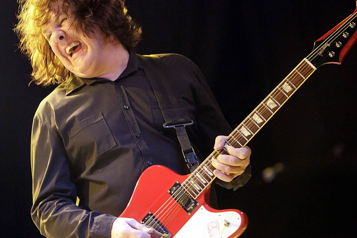 Moore arbeitete mit Blueslegenden wie Albert King, BB King oder Albert Collins zusammen, war kurzzeitig mit Ginger Baker und Jack Bruce als BBM unterwegs und veröffentlichte weiterhin Soloproduktionen. Zusammen mit Drummer Darrin Mooney (Primal Scream) und Bassist Cass (Skunk Anansie) gründete Moore 2002 die Gruppe Scars.