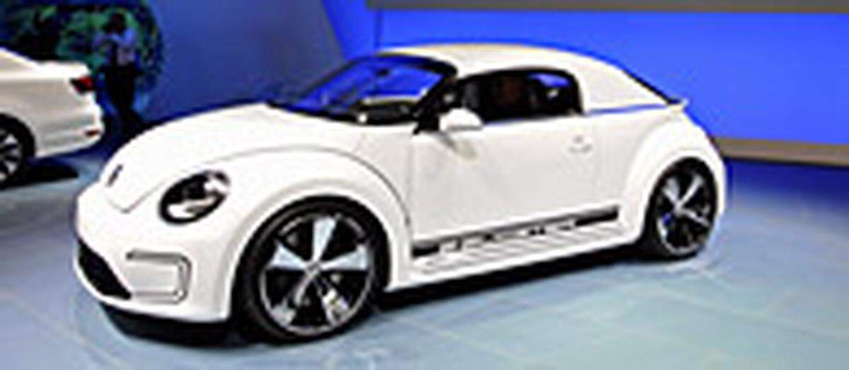 Volkswagen bereitet die Kunden auf den Elektro-Golf vor, der 2013 auf den Markt kommen wird. Die Antriebstechnik haben die Wolfsburger für die NAIAS in einen Beetle gepackt. 85 kW, Lithium-Ionen-Akku mit 28,3 kWh, etwa 180 Kilometer Reichweite.