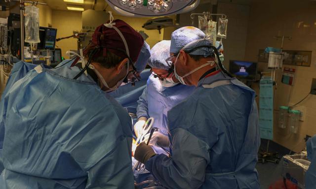 Ein vom Massachusetts General Hospital veröffentlichte Aufnahme der Operation im März.