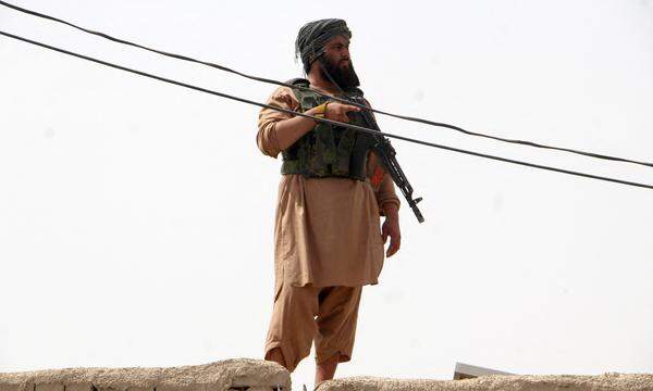 Kurz bevor sich die US-Truppen zurückgezogen hatten, ergriffen die Taliban 2021 in Afghanistan wieder die Macht.