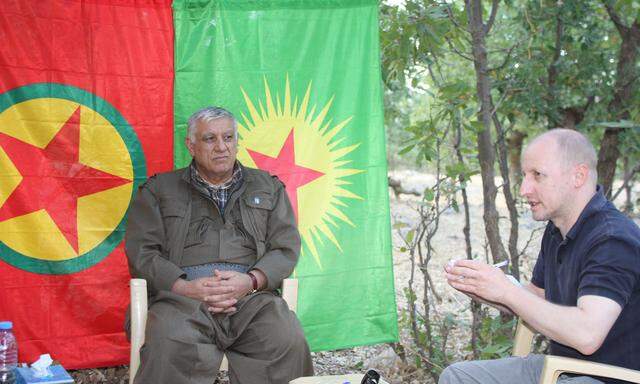 PKK-Chef Cemil Bayik im Gespräch mit 