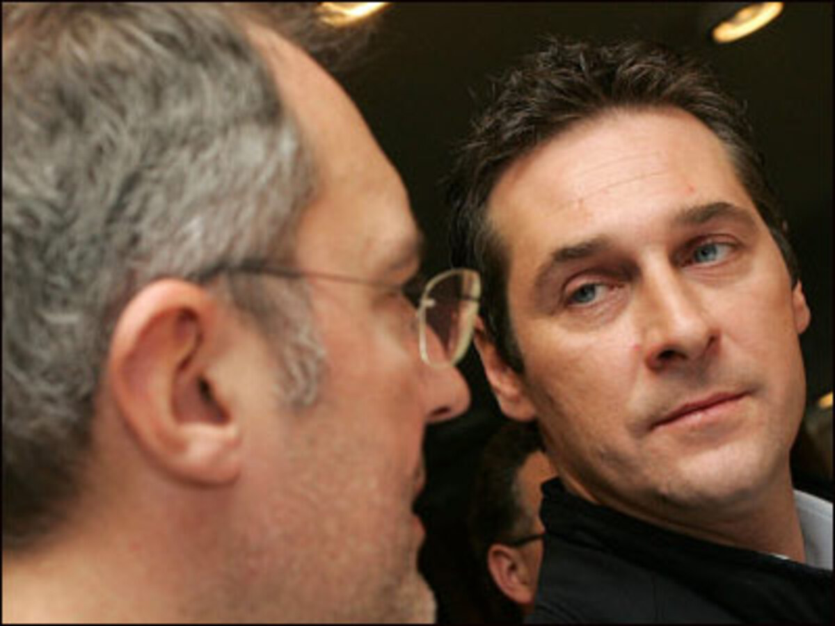 "Er scheint so wie der Herr Neugebauer vom DÖW ein begnadeter Archivar zu sein."FP-Parteichef Strache über seinen Gegenspieler Stadler. Strache habe auch gehört, dass Stadler "angeblich Dossiers und Archive angelegt haben soll".