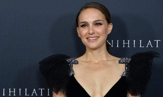 Cast member Natalie Portman attends the premiere of the motion picture sci fi thriller Annihilation