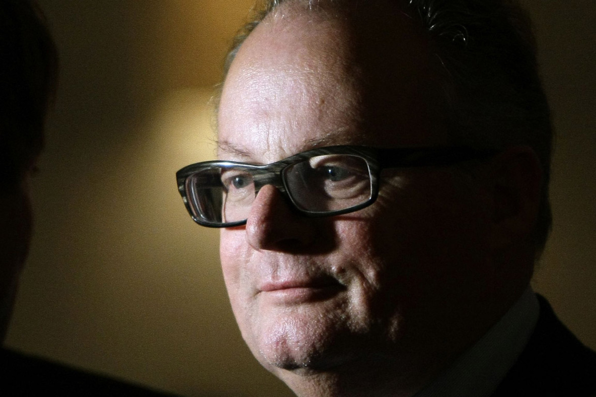 "Mit Respekt vor der Person von Josef Pröll und seiner heutigen Erklärung halte ich fest: Es hat bis dato keinerlei Vereinbarung über einen Eintritt oder eine Beschäftigung von Josef Pröll bei Raiffeisen gegeben." Der Raiffeisen-Generalanwalt weist in einer ersten Reaktion Gerüchte zurück, wonach Pröll bereits ein Job in seinem Imperium zugesichert wurde.