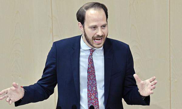 Neos-Vizeklubchef Nikolaus Scherak ist einer der längstdienenden Abgeordneten der Oppositionspartei 