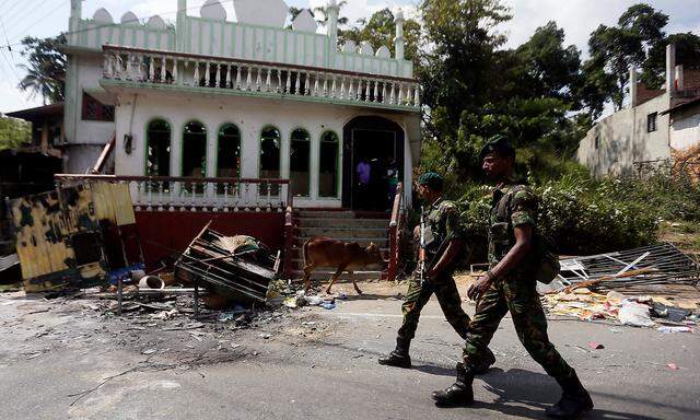 Szenen der Verwüstung: Moschee nahe Kandy  