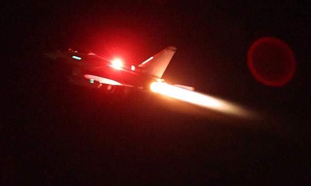 Ein britisches Flugzeug der US-geführten Koalition, das Angriffe gegen Houthis flog.