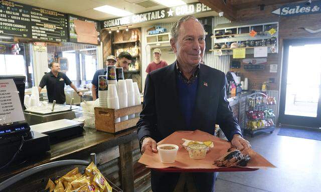 Milliardär Michael Bloomberg macht auf seiner Wahlkampftour Station in San Marcos (Texas).