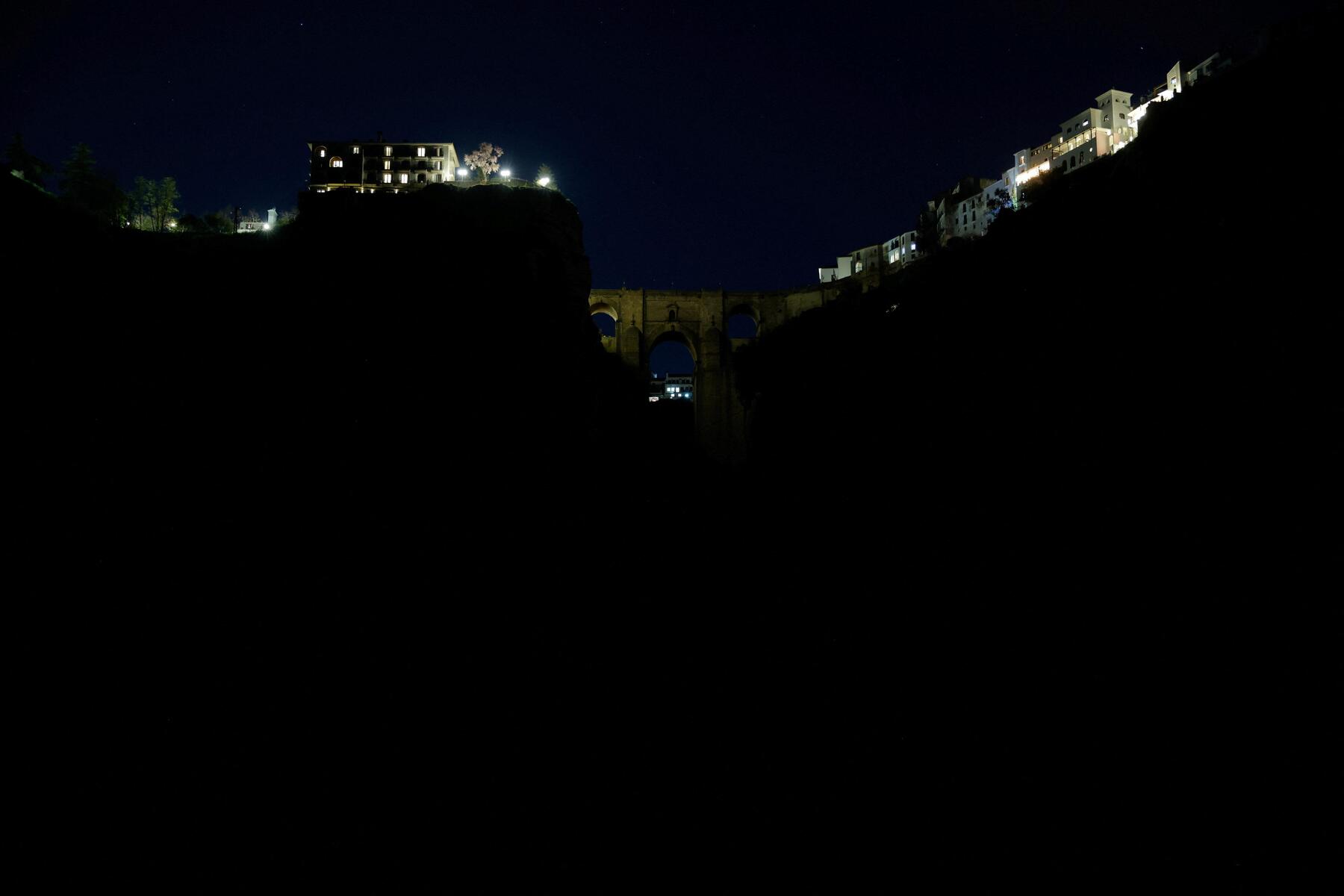 Wahrzeichen weltweit bei „Earth Hour“ im Dunkeln