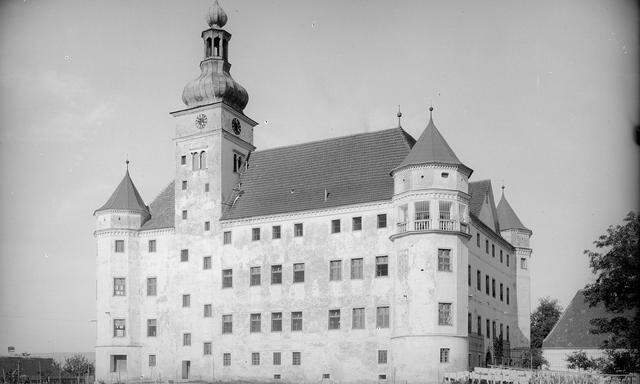 Im Hartheim-Prozess am Volksgericht Linz wurden 1947 nur zwei Haftstrafen ausgesprochen: Der Fahrer Franz Hödl wurde zu dreieinhalb Jahren und der Pfleger Hermann Merta zu zweieinhalb Jahren Gefängnis verurteilt. 