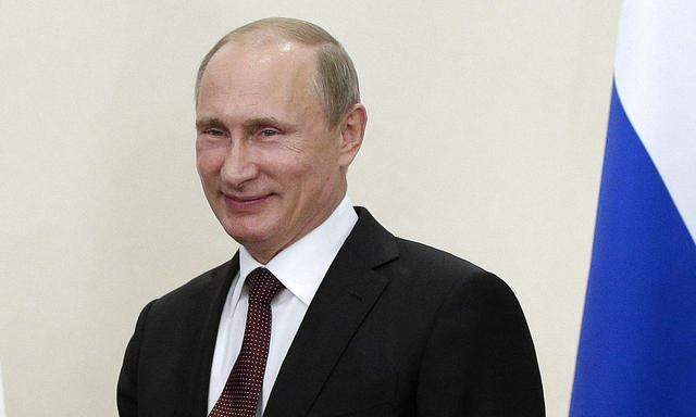 der russische Präsident Wladimir Putin sieht die russische Wirtschaft stabilisiert.