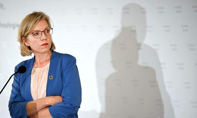 Klimaschutzministerin Leonore Gewessler von den Grünen im Alleingang gegen den Lobau-Tunnel.
