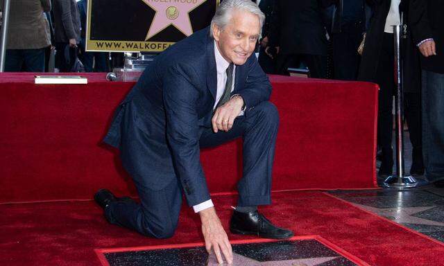 Nach 50 Jahren im Filmgeschäft hat nun auch Michael Douglas einen Stern am Walk of Fame. 