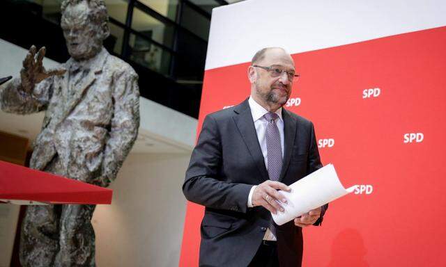 SPD-Chef Martin Schulz sieht sich von europäischen Partnern zum Eintritt in eine neue Große Koalition in Deutschland gedrängt