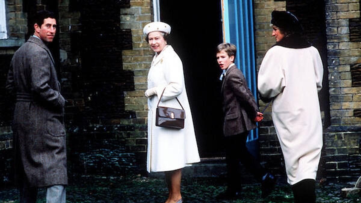 Alte Geschichten: Charles, Diana und die Queen auf Sandringham.