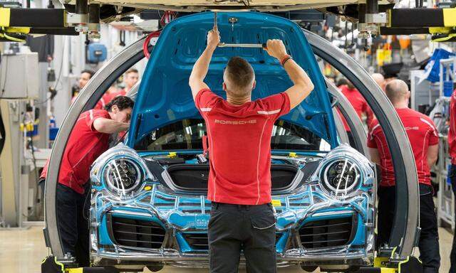 Porsche Holding Salzburg meldet einen Rekordumsatz.