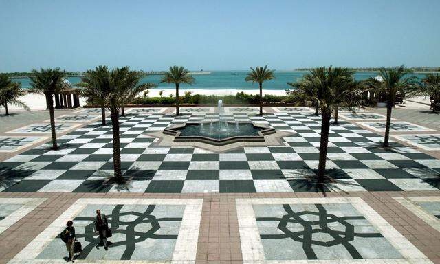 UAE-EMIRATES PALACE HOTEL