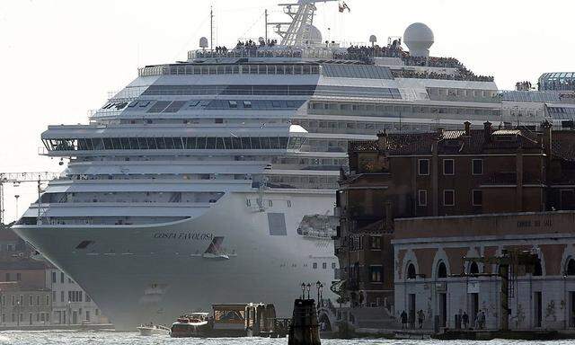 Mehr als zwei Millionen Kreuzfahrttouristen kommen jedes Jahr nach Venedig