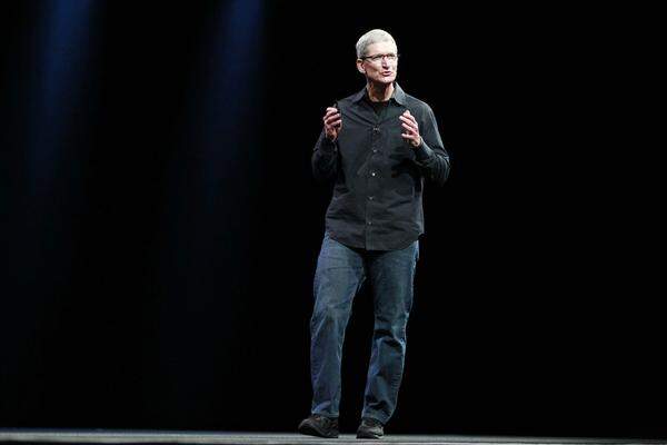 Für Tim Cook war es die erste WWDC-Keynote - seit 1998 wurde diese Rede traditionell von Apple-Gründer und -Visionär Steve Jobs gehalten. Er verstarb 2011 an den Folgen seiner Krankheit.
