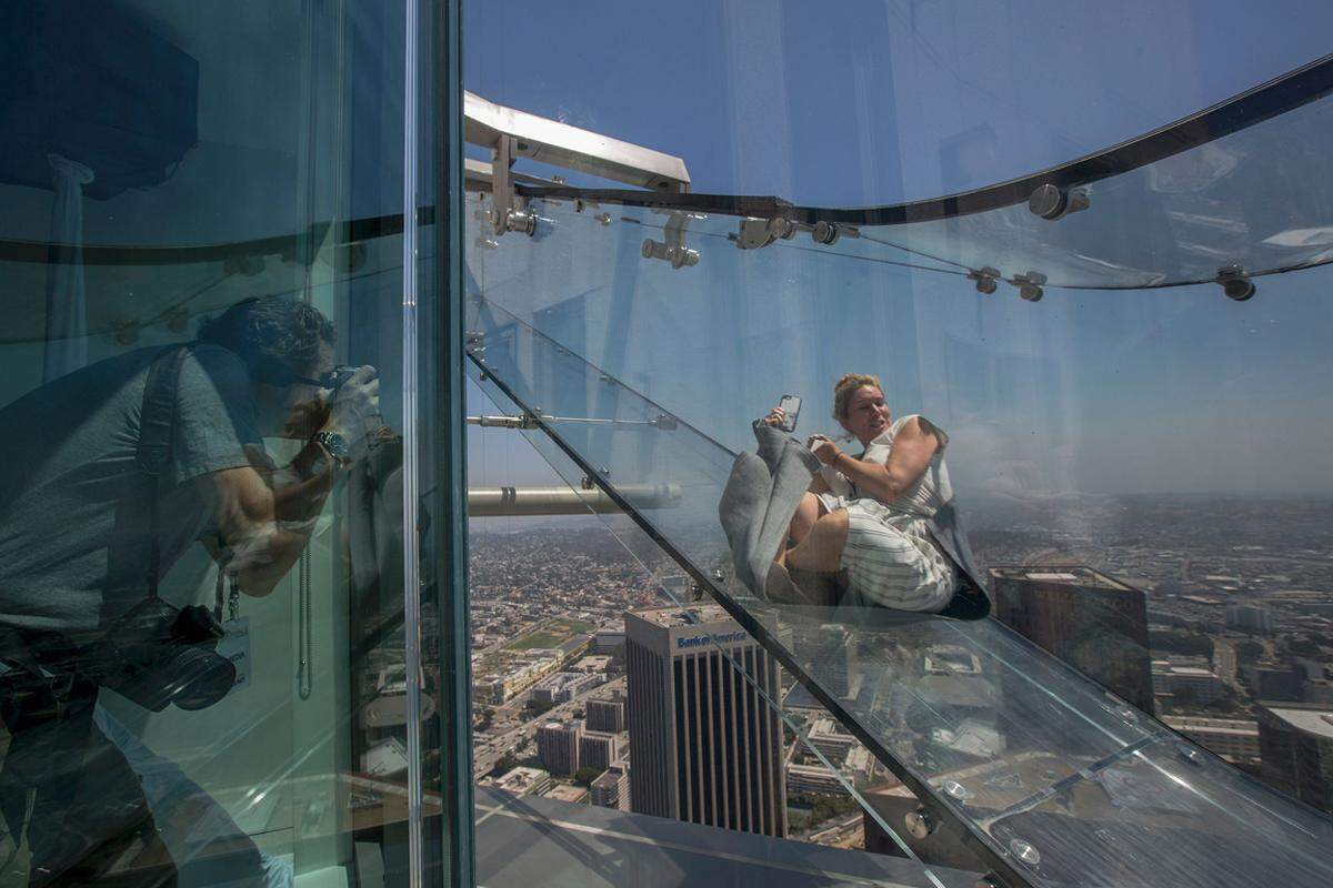 Dafür wird man mit einem kurzen Kick und einem speziellen Blick über Los Angeles belohnt.