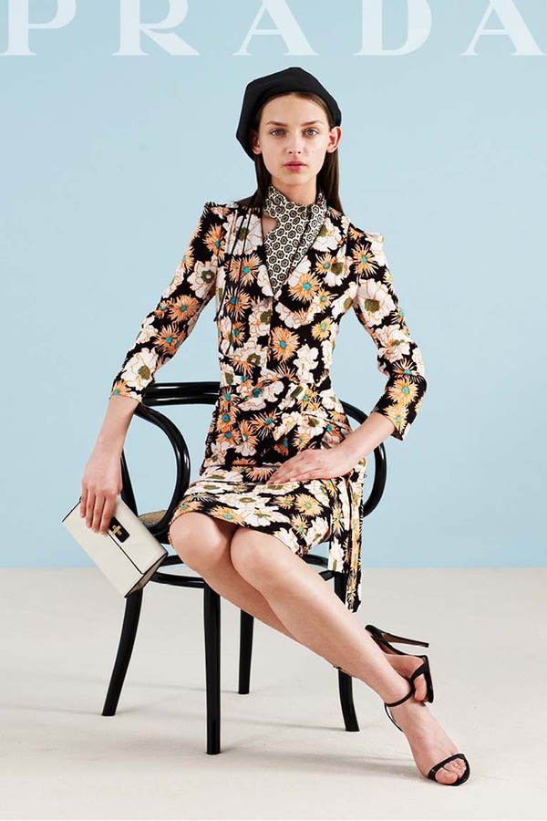 Auf verspielten und eleganten Retro-Stil...