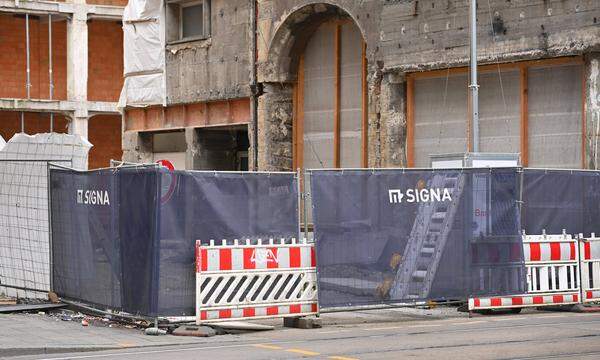 Eine der vielen Signa-Baustellen: Das Karstadt-Hertie-Haus am Hauptbahnhof München.