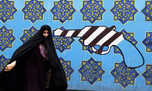 Die Trump-Regierung setzt dem iranischen Regime die Pistole auf die Brust. Die Führung in Teheran reagiert mit harschen Tönen gegen Washington.  
