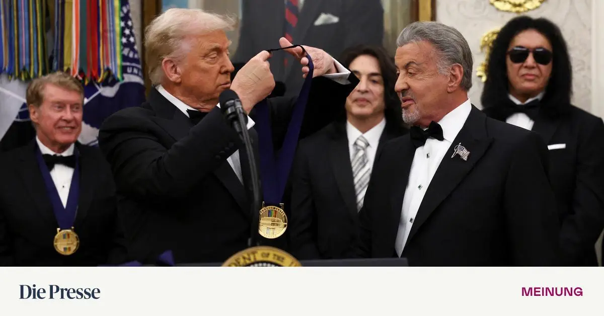 Der-Showmaster-der-den-Pr-sidenten-spielt-premium-