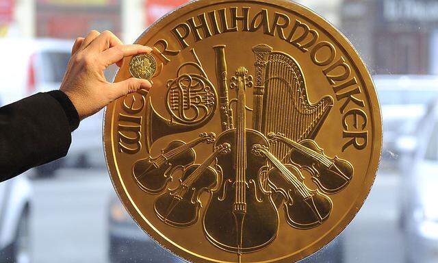 EUROPAS GROeSSTE GOLDMUeNZE 'BIG PHIL' IN WIEN AUSGESTELLT