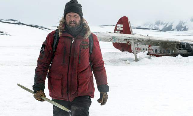 Mads Mikkelsen trotzt im Survival-Thriller „Arctic“ der Kälte des Polarkreises.