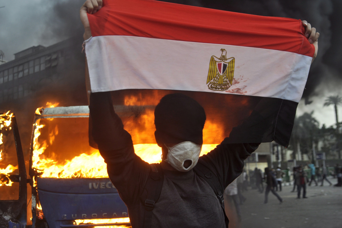 Die Revolutionswelle schwappt auf die arabische Regionalmacht Ägypten über.