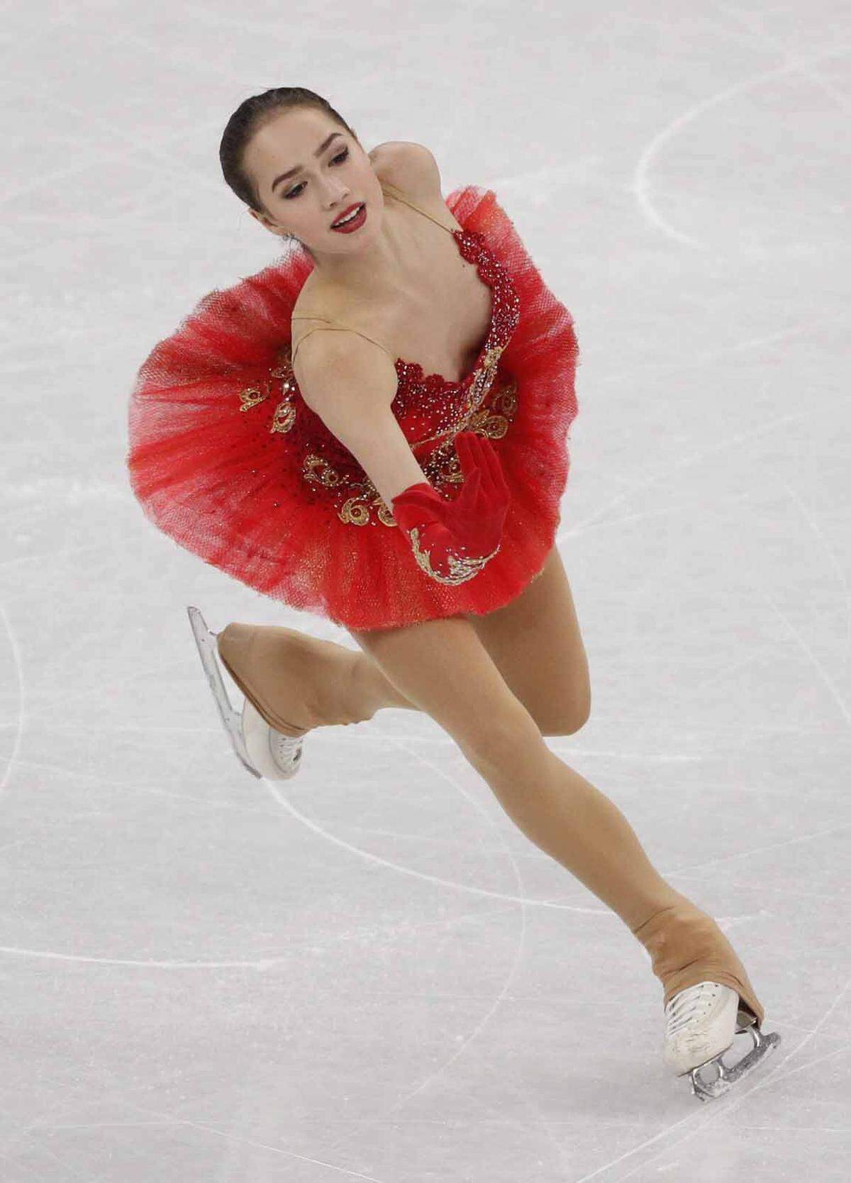 Dieser rote Engel kam Lipsinki heuer besonders nahe. Alina Sagitowa sicherte sich eine Goldmedaille in Pyeongchang mit nur 15 Jahren. Sie setzte sich gegen ihre größte Konkurrentin und Trainingspartnerin Jewgenia Medwedewa durch, die davor seit 2015 keinen Wettbewerb mehr verloren hatte.
