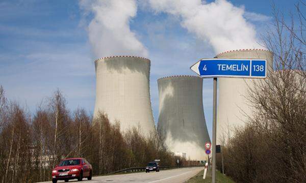 Betreiber des tschechischen Atomkraftwerks Temelín wollen weitere Reaktoren bauen. Das gefällt den Grünen in Niederösterreich nicht. Sie werfen der Landesregierung zu wenig Einsatz für Erneuerbare vor.  