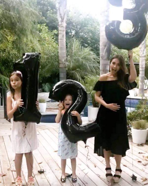 US-Schauspielerin Jessica Alba hat ihren Sohn am Neujahrstag zur Welt gebracht - es ist ihr drittes gemeinsames Kind mit Ehemann Cash Warren.