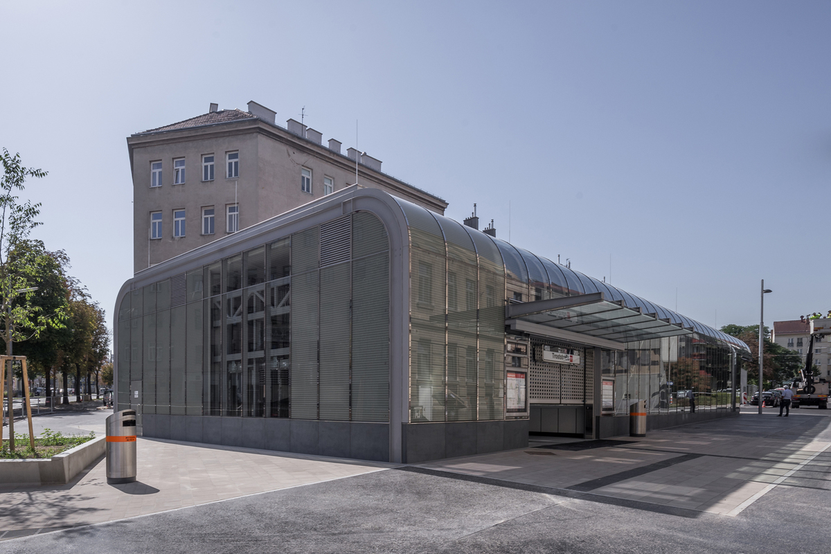 Station Troststraße.